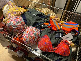Ca. 201x Badmode, bikinibroekjes en -topjes, Cyell, Fantasie, Shiwi Et