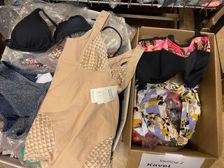 Ca. 144x Badmode en kinderkleding, Cyell, Beachlife, Name It Etc.