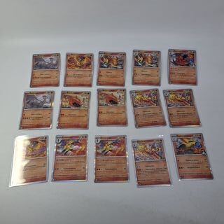 Speciale glimmende Italiaanse Pókemon-kaarten