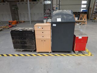 4x Werkplaatskast en 1x magneetbord