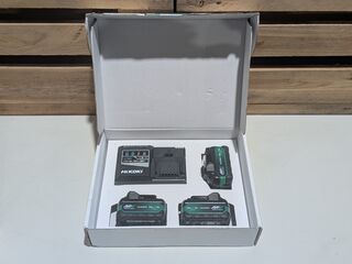 3x MULTI VOLT accu, HIKOKI, BSL 36A18X, en snellader UC18YSL3