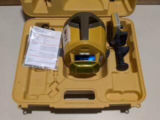 Zelfnivellerende roterende bouwlaser, TOPCON, RL-H3C