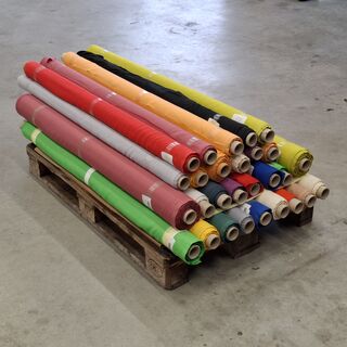 Ca. 18x Rol fijne katoenen canvas | brandwerend