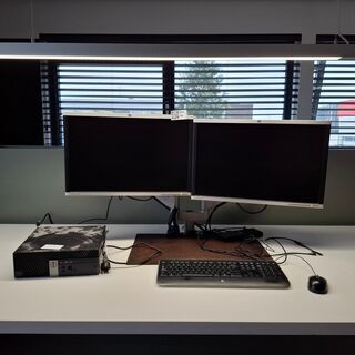 Computer met 2x monitor Dell, Optiplex 5040