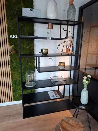 Wandmeubel met 2x bijzettafel