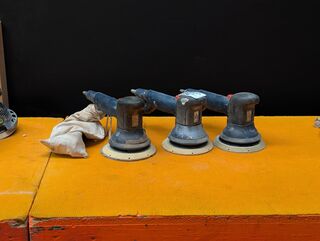 3x Pneumatische excentrische schuurmachine Hamach