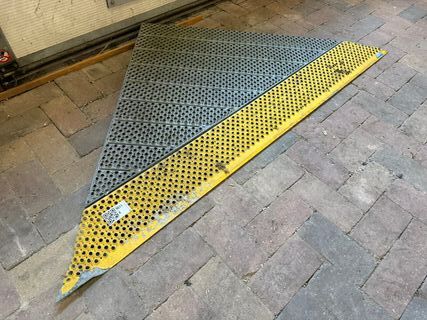 Geperforeerde metalen oprijplaat / drempelplaat, STABAG PeP (sticker),