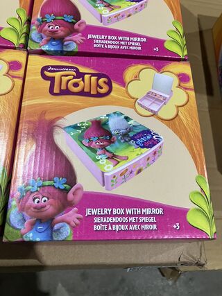 Ca. 196x Trolls sieradendozen met spiegel, Dreamworks
