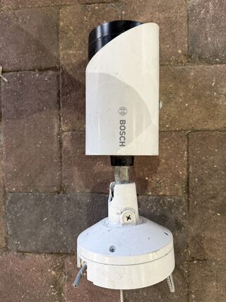 2x IP-bewakingscamera, Bosch, NBE-3502-AL, wit/zwart