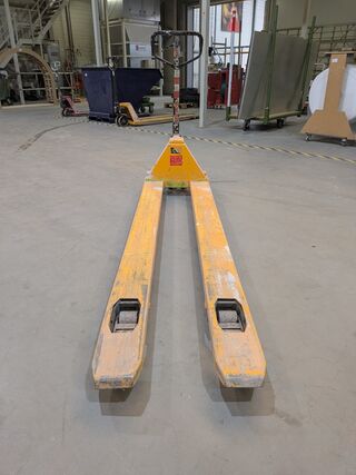 Palletwagen max 2000 kilo, bouwjaar 2004