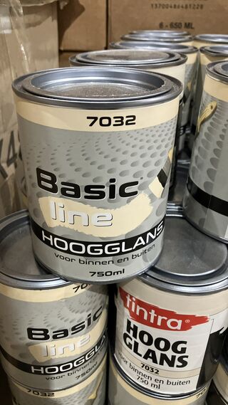 Ca. 53x Blikken hoogglans verf, Tintra, Basicline, 7032