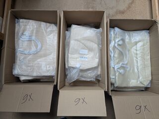 Ca. 27x Handtassen, crème, diverse maten