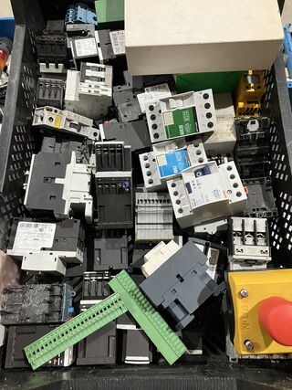 Partij electramateriaal