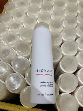 132 Voedende conditioner Simply Zen