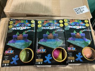 Ca. 192x Playsand Colorful sets