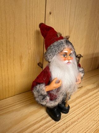 Ca. 45x Kerstman beeldje – staand