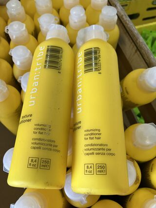 Ca. 117x Volumegevende conditioner, Urban Tribe
