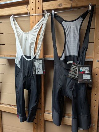 2x Fietsbroek met zeem RH+, zwart / wit, mt XL