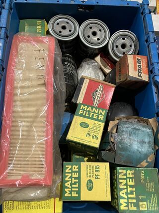 Partij oliefilters en filterdoeken