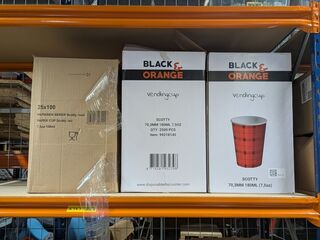5x Doos kartonnen koffiebekers, Black & Orange, Scotty 180ml, (2500 st