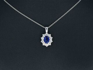 Witgouden entourage hanger met diamanten en saffier (excl. ketting)