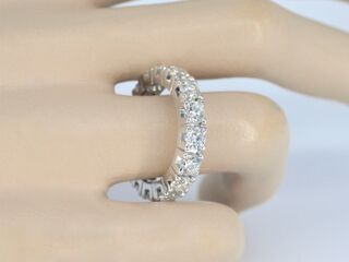 Witgouden alliance ring met diamanten