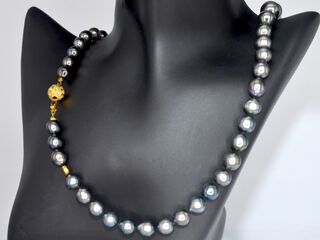 Schoeffel – Tahiti parel ketting met gouden diamanten sluiting