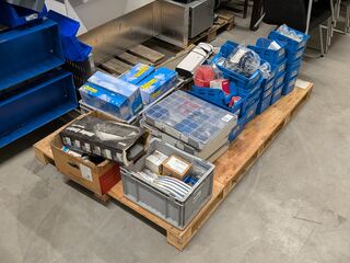 Partij divers kantoor- en installatiemateriaal
