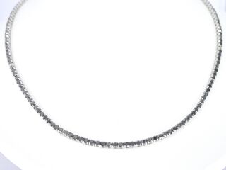 Tenniscollier met natuurlijke zwarte diamanten