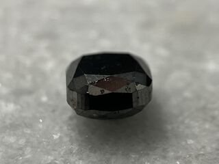 Diamant – 4.01 carat  zwarte natuurlijke diamant