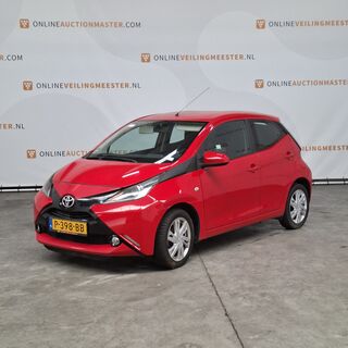 Personenauto, Toyota, Aygo, 1.0 VVT-i x-cite, 2014
