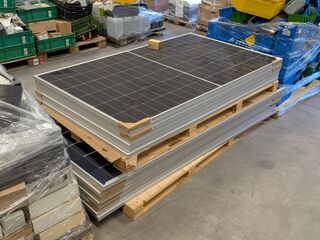 Ca. 17x XL-zonnepanelen, DEVCON