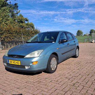 Personenauto, Ford, Focus, 1.4-16V Trend, BLAUW, 1999