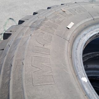5x Vrachtwagenband, O.a Michelin, o.a XZL