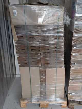 2x Pallet met verpakkingsdozen, Topa