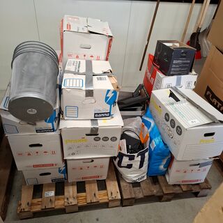 2x Pallet met diversen; Sfeerartikelen, kantoorbenodigdheden, multimed