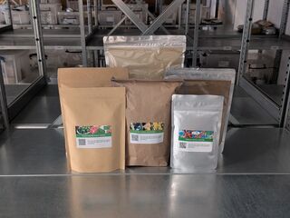 Diverse gedroogde poeders & tabletten, O.a. Vitanics, Purason