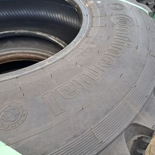 5x Vrachtwagenband, O.a Michelin, o.a XZL