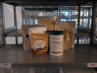 Diverse gedroogde poeders, O.a. Vitanics, Four Sigmatic
