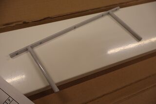 8x Wandplank met handdoekhouder, wit