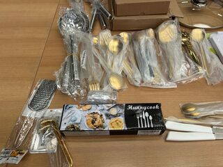Partij keuken artikelen w.o. bestek, keukenweegschaal W.o. Kitche Brot