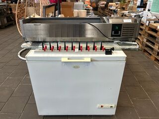 3x Horeca artikelen w.o. diepvrieskist, opzetkoelvitrine W.o. Frigidai