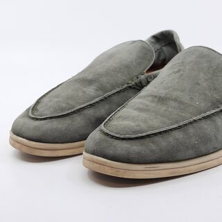 Paar instappers, maat 42, Loro Piana, J 56006