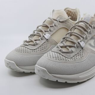 Paar sneakers, maat 45, Chanel, L G40195