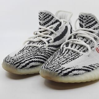 Paar sneakers, maat 43 1/3, Adidas Yeezy, CP9654