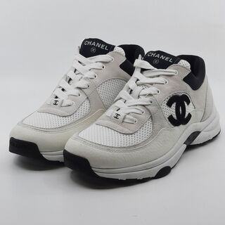 Paar sneakers, maat 38, Chanel, W G38299