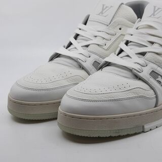 Paar sneakers, maat 10, Louis Vuitton, FD 0212