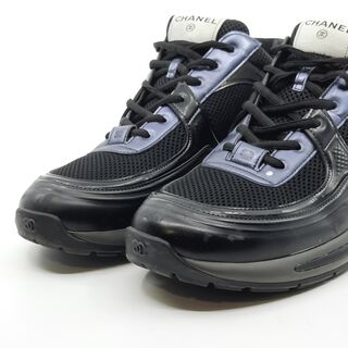 Paar sneakers, maat 45, Chanel, L G45078