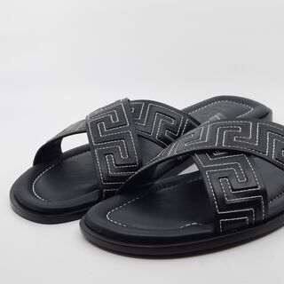Paar slippers, maat 45, Versace