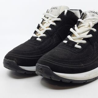 Paar sneakers, maat 45, Chanel, W G45078
